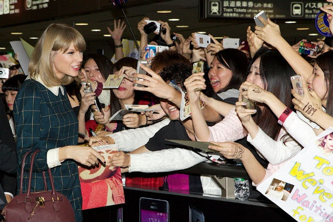 Fans debatiendo sobre Taylor Swift