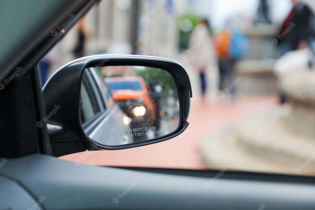 espejo coche refleja viaje delante simbolizando conciencia perspectiva autorreflexion th 871349 4631