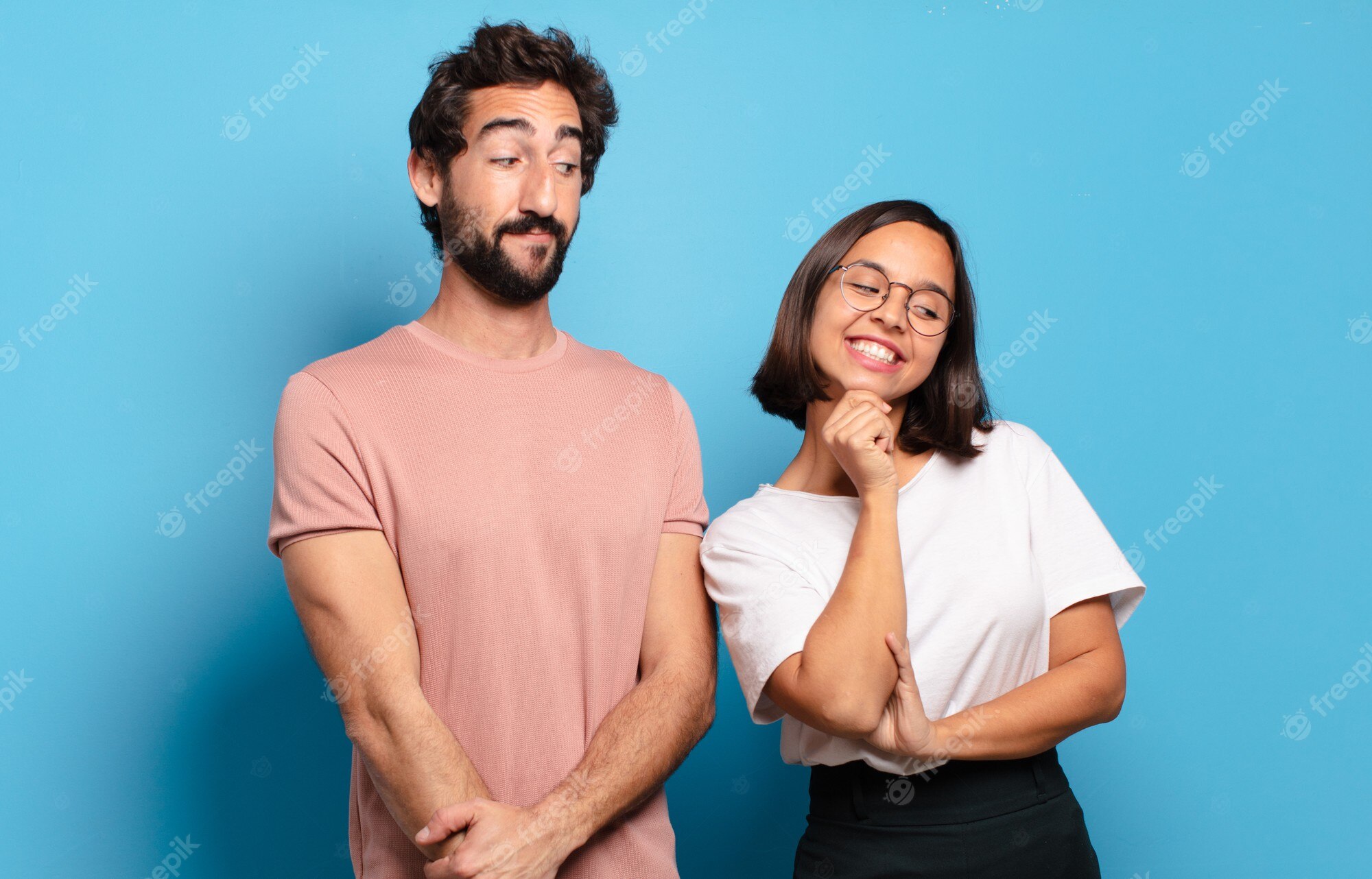 Pareja feliz y segura